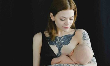 10 erros cometidos durante a amamentação. Foto: Pexels