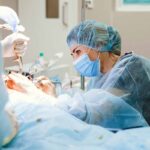 Endometriose pode ir além do útero e cirurgia não garante cura completa