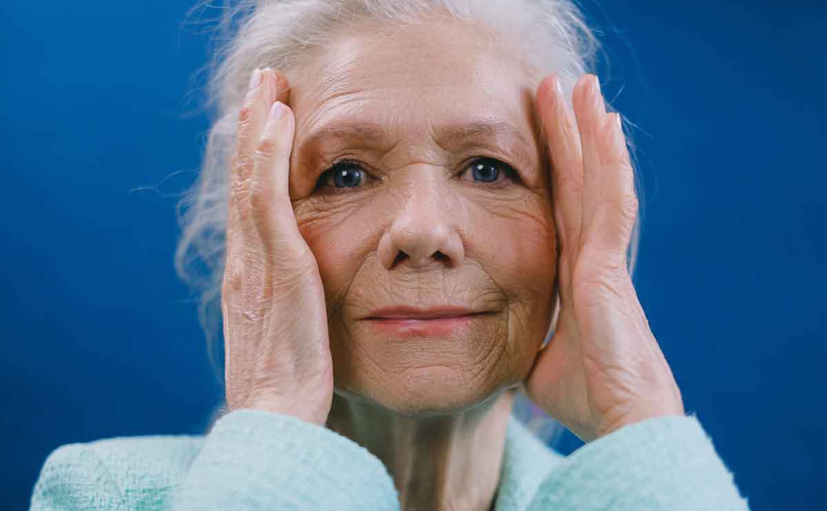 Entenda a 'confusão mental' que acontece durante a menopausa. Foto: pexels