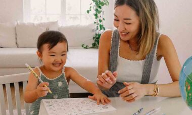 Angela Kim: conheça a influenciadora que se tornou referência internacional falando de maternidade. Foto: reprodução instagram