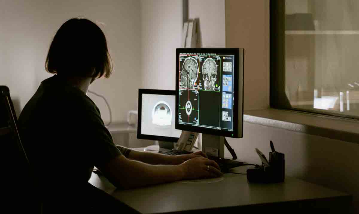 Tau PET: Toivoa Alzheimerin tautia sairastavien tulevaisuudelle. Kuva: Pexels